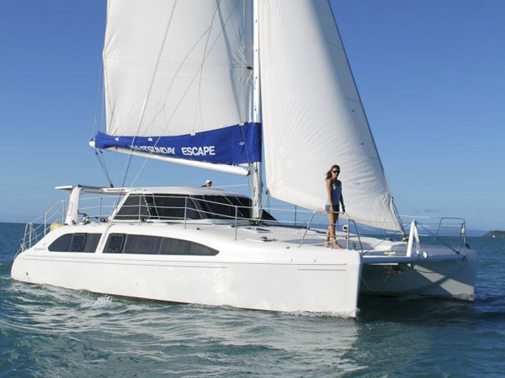 sailing the whitsundays: 10 'bare' boat facts - australian