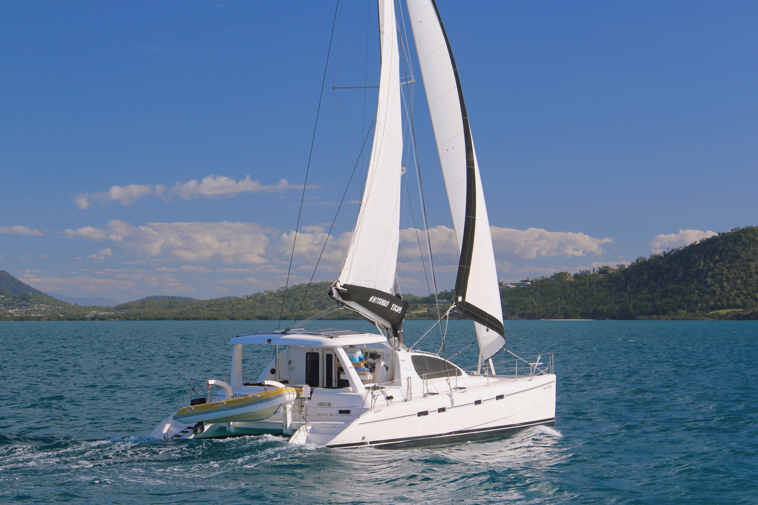 whitsundays escape sailing catamaran