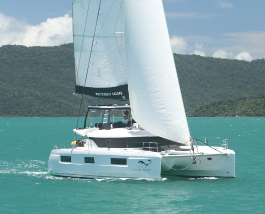 whitsunday yacht charter companies